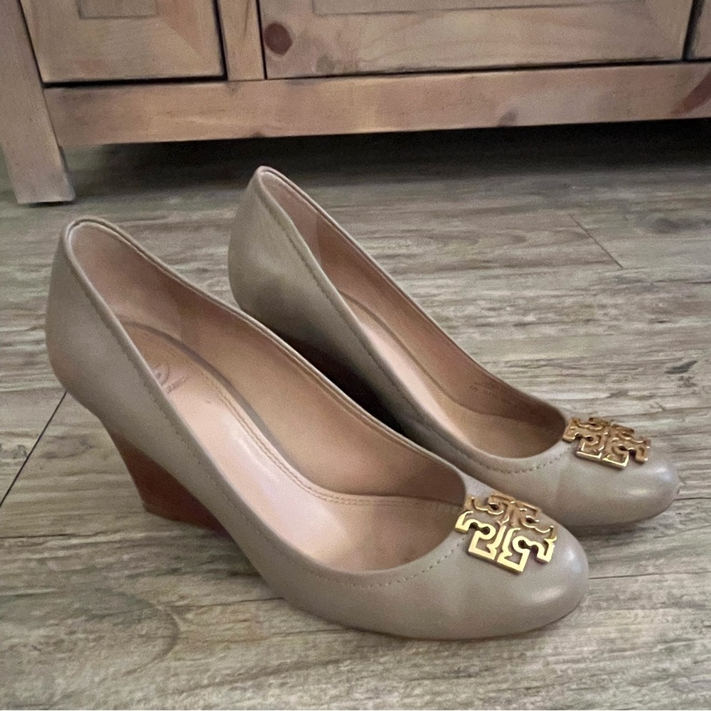 Tory Burch Melinda Wedge - French Gray